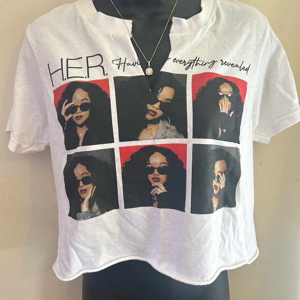 H.E.R. Graphic Crop Top